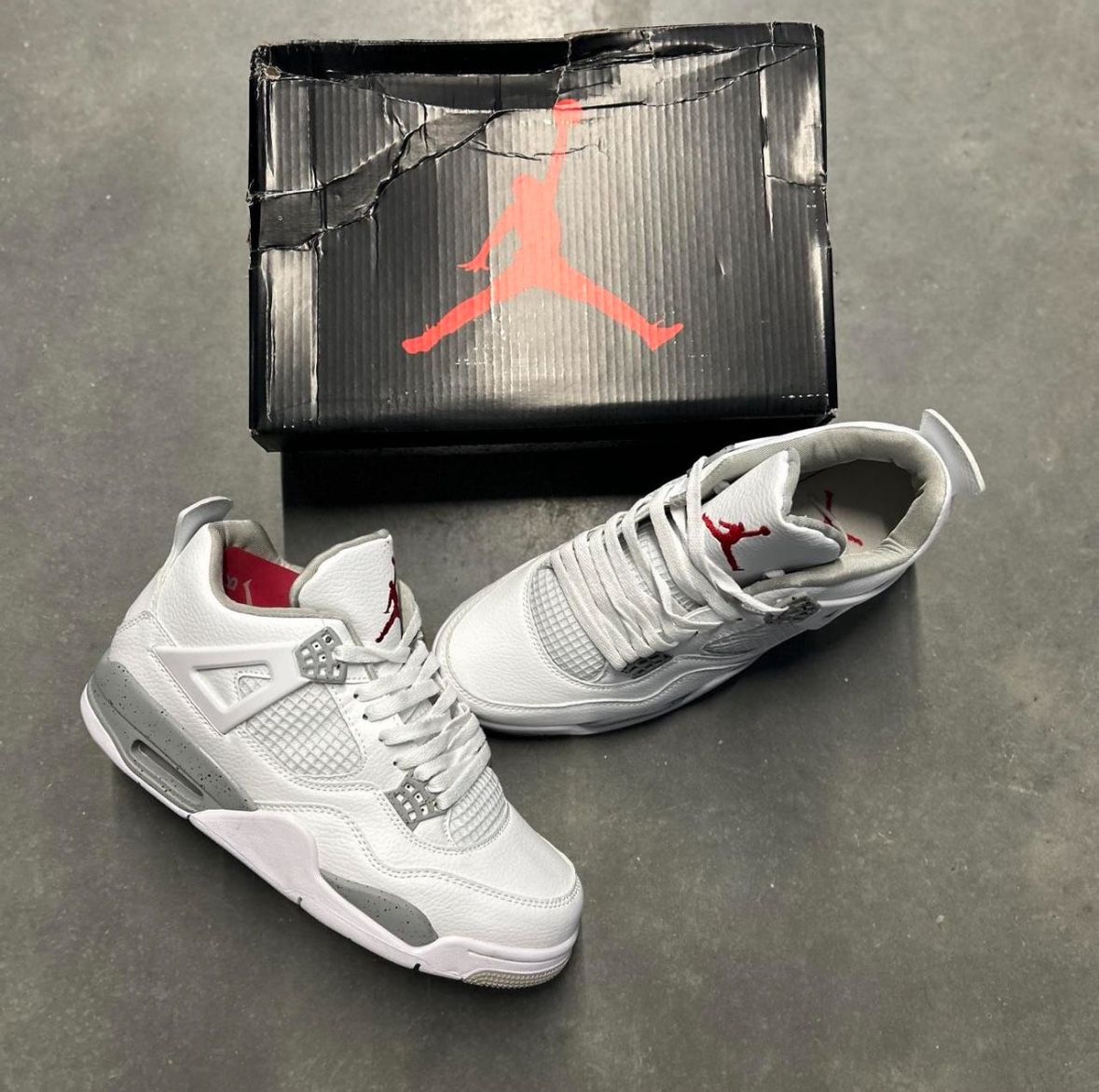Jordan 4 Oreos (size 11)