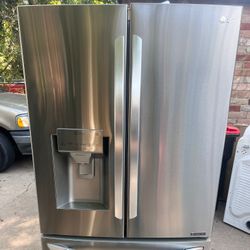 💙❤️💋LG 3 DOORS REFRIGERATOR FREE DELIVERY 💋💙❤️