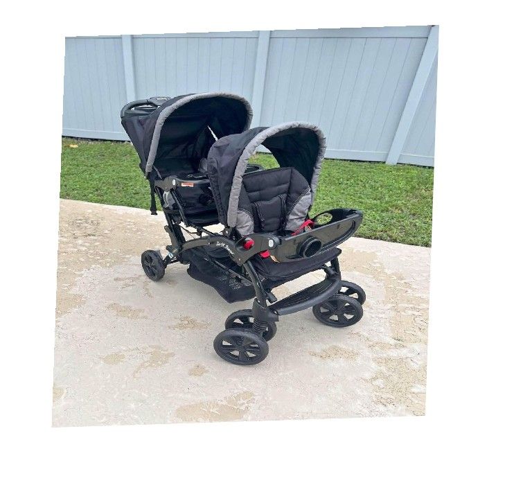 whom it Fresh Children's Buggy – Safe, Chic, and Ready for Exploration