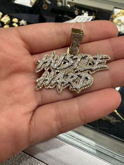 Hustle hard pendant