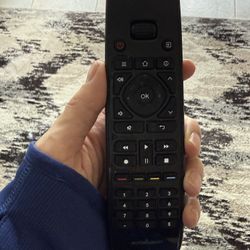 SofaBaton X1S Universal Smart Remote with OLED Display & Hub - NEW 1 Month Opened 