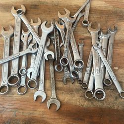 Random Sockets And Wrenches 
