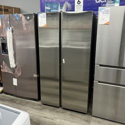 Samsung - 28 cu. ft. Side-by-Side Smart Refrigerator with Large Capacity - Stainless Steel