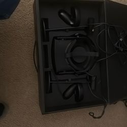 Oculus Rift CV1 Virtual Reality Headset, Controller And Sensors. 