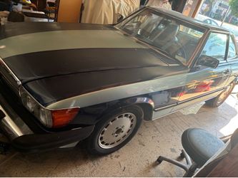 1989 Mercedes-Benz 560-Class