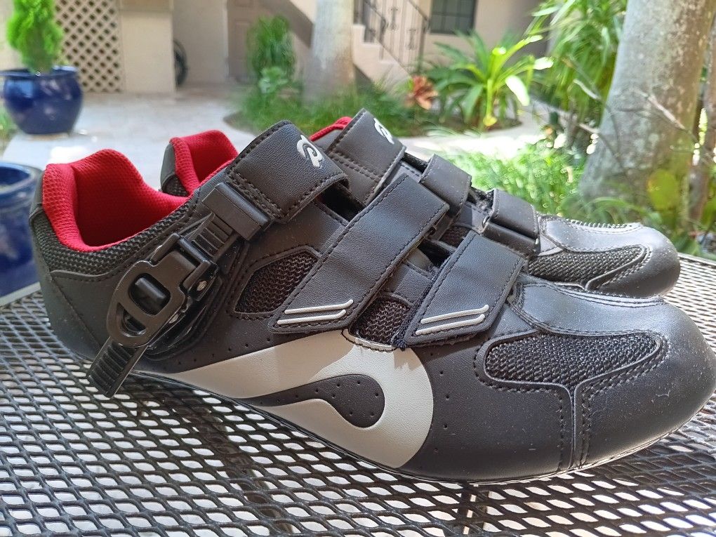 Peloton Cycling Shoes Size 45 (10.5/11)