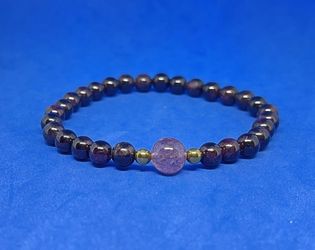 .NATURAL Charged Garnet & Quartz Bracelet (known For: stone Of Prosperity & Abundance ,calm Emotions,reduce Stress And Anxiety,healer)