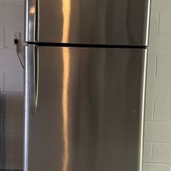 18.3 Cubic Foot Garage Ready Frigidaire