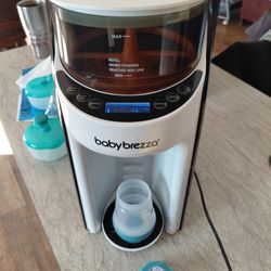 Baby formula maker
