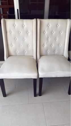 6 Wute chairs for dining table