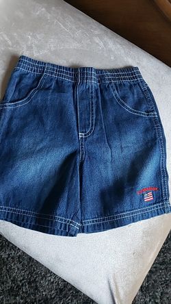 New boys shorts 3T