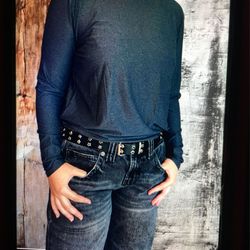 New  Athletic BUTTER-CORE super Soft Long Sleeves Tee Size Medium 