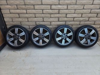 Mini Cooper 17x7.5" wheels and tires