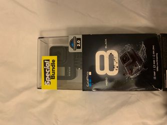 GoPro - HERO8 Black Live Streaming Action Camera Special Bundle - Black