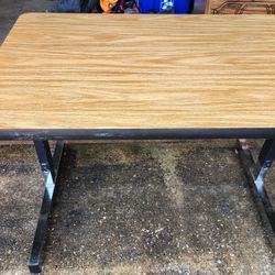 Heavy Duty Adjustable Table