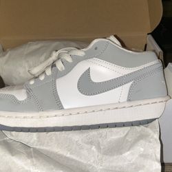 WMNS JORDAN 1 LOW 'WHITE WOLF GREY'