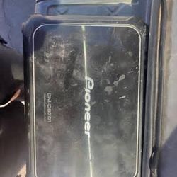 2000 Pioneer Amplifier 