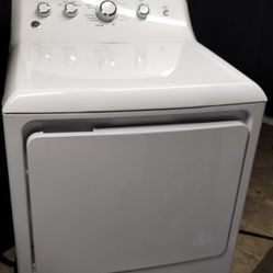 GE Dryer Electric  Great Condition 😃