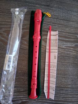 Red Soprano Recorder - 8 holes - With Cleaning Stick & Carrying Bag - Never used