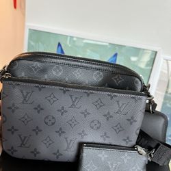 Louis Vuitton Trio Messenger