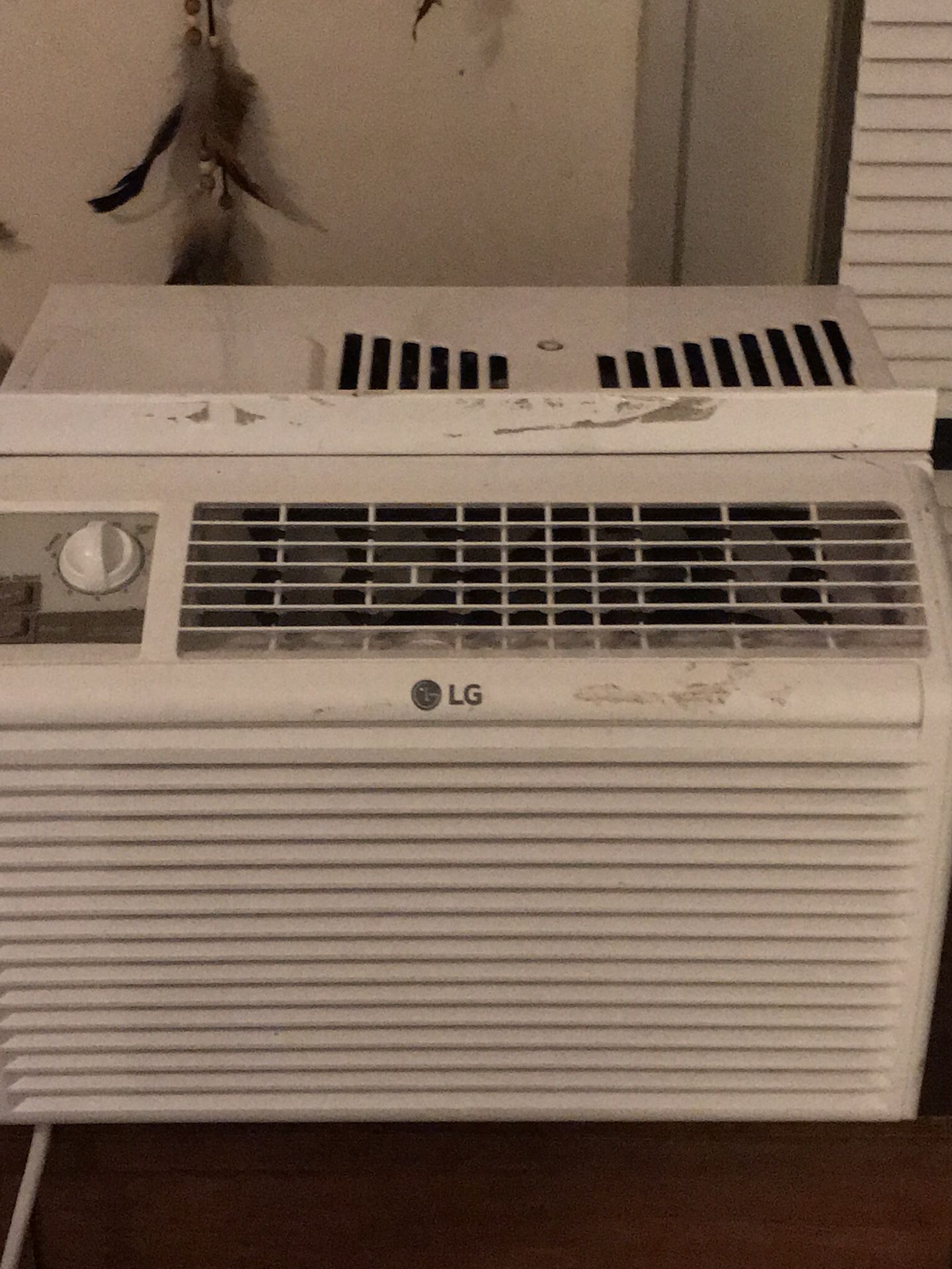 LG 5,000 btu window air conditioner one summer old