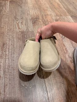 Kids Ugg slippers