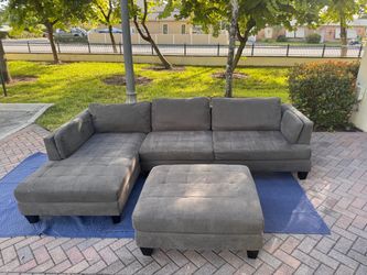 Gray Sectional & Ottoman – Delivery Available 🛻