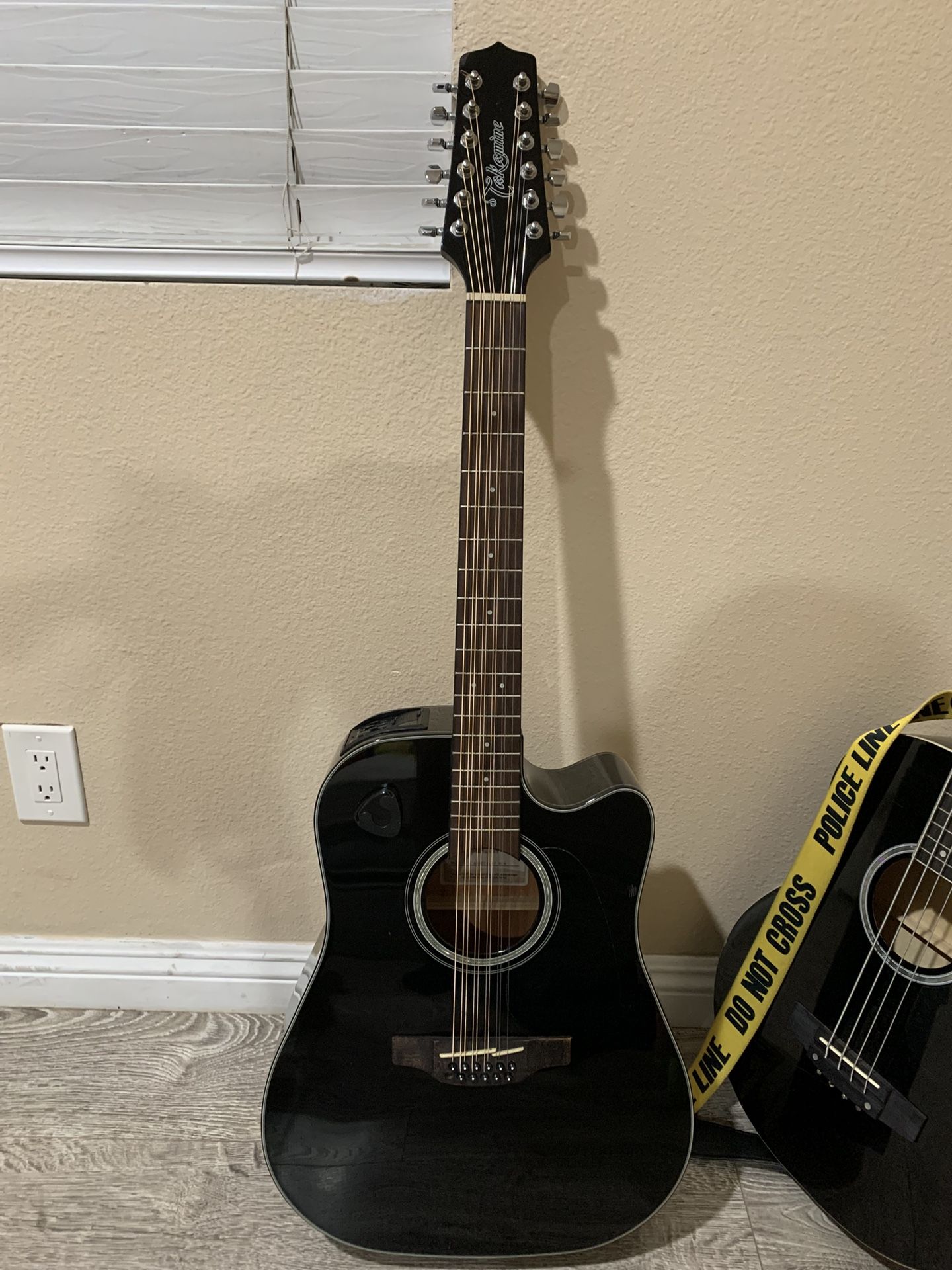 Takamine GD30CE12- 12