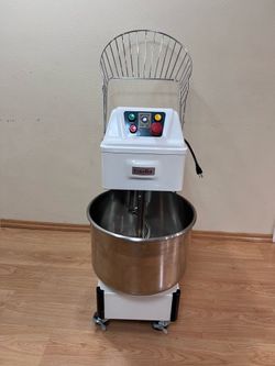 Estrella 30 QT. SPIRAL DOUGH MIXER VOLTAGE: 120V 60 hz