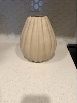 Brand new decor vase
