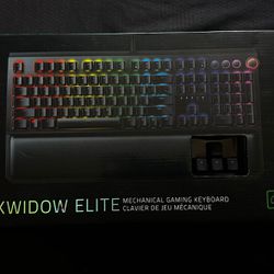 Razer Blackwidow Elite keyboard 