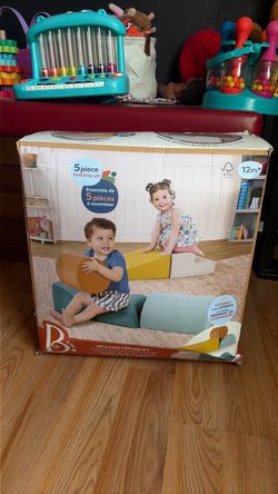 B. Toys WonderShapes 5-Piece Sensory Foam Playset