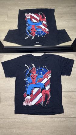 Y2K 2000s Boys Marvel Spiderman “Brave” Superhero Shirt