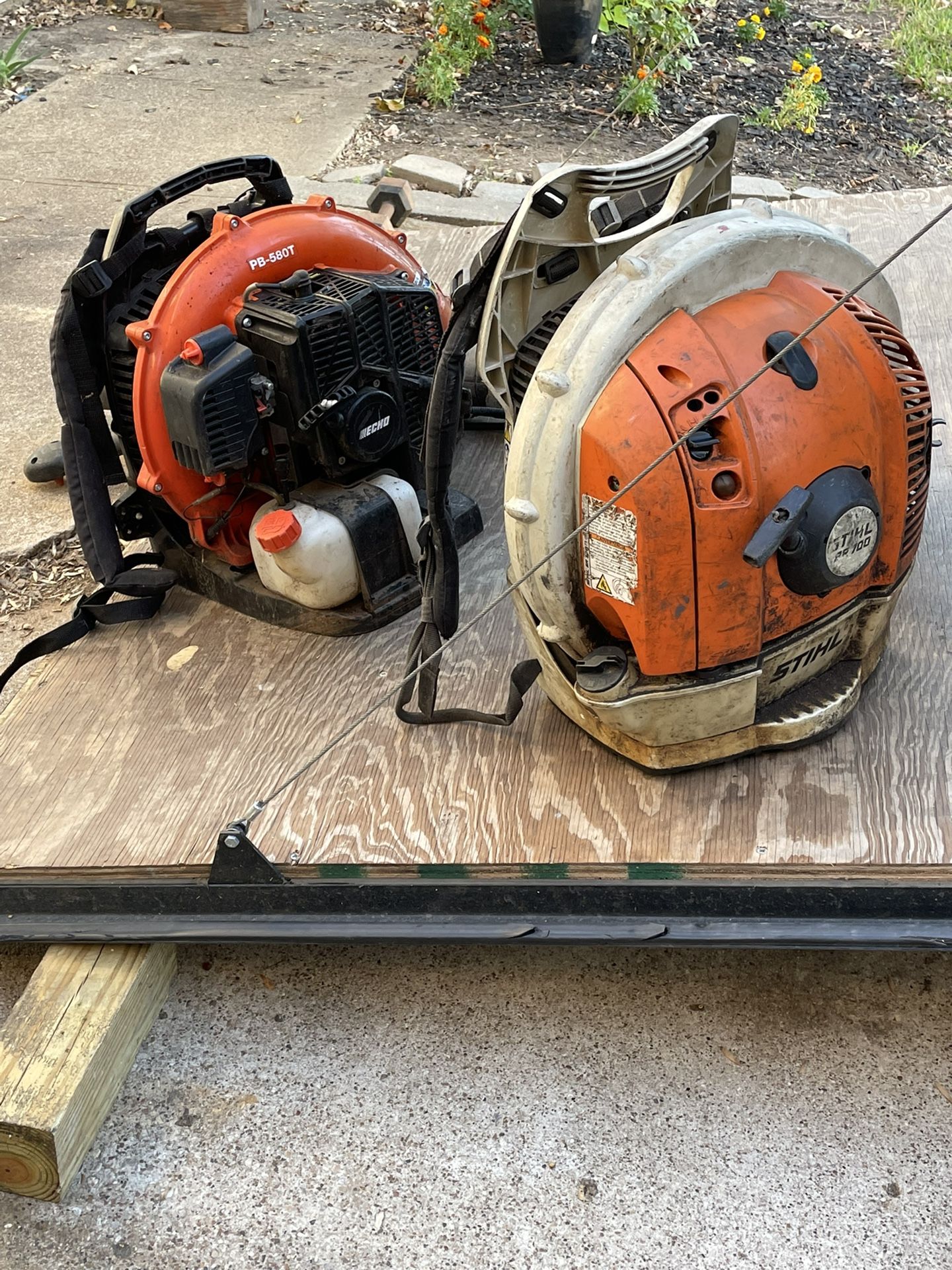 2 Back Pack Blower Stihl Br700 And Echo Pb580