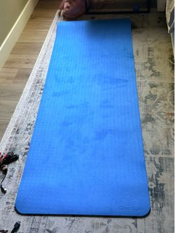 Yoga mat -free