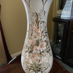 Vintage Porcelain Handmade/Hand-Painted w/ 24K Gold Vase 14” tall
