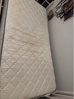 Twin bed