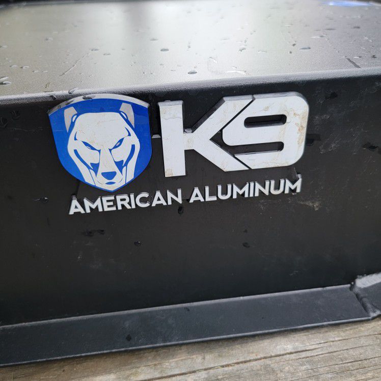 American aluminum K9 Kennel 