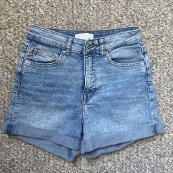 H&M Light Blue Jeans