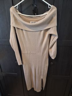 Hermoso vestido colo beige nuevo talla XL