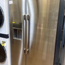 Dacor 42” built in refrigerator 