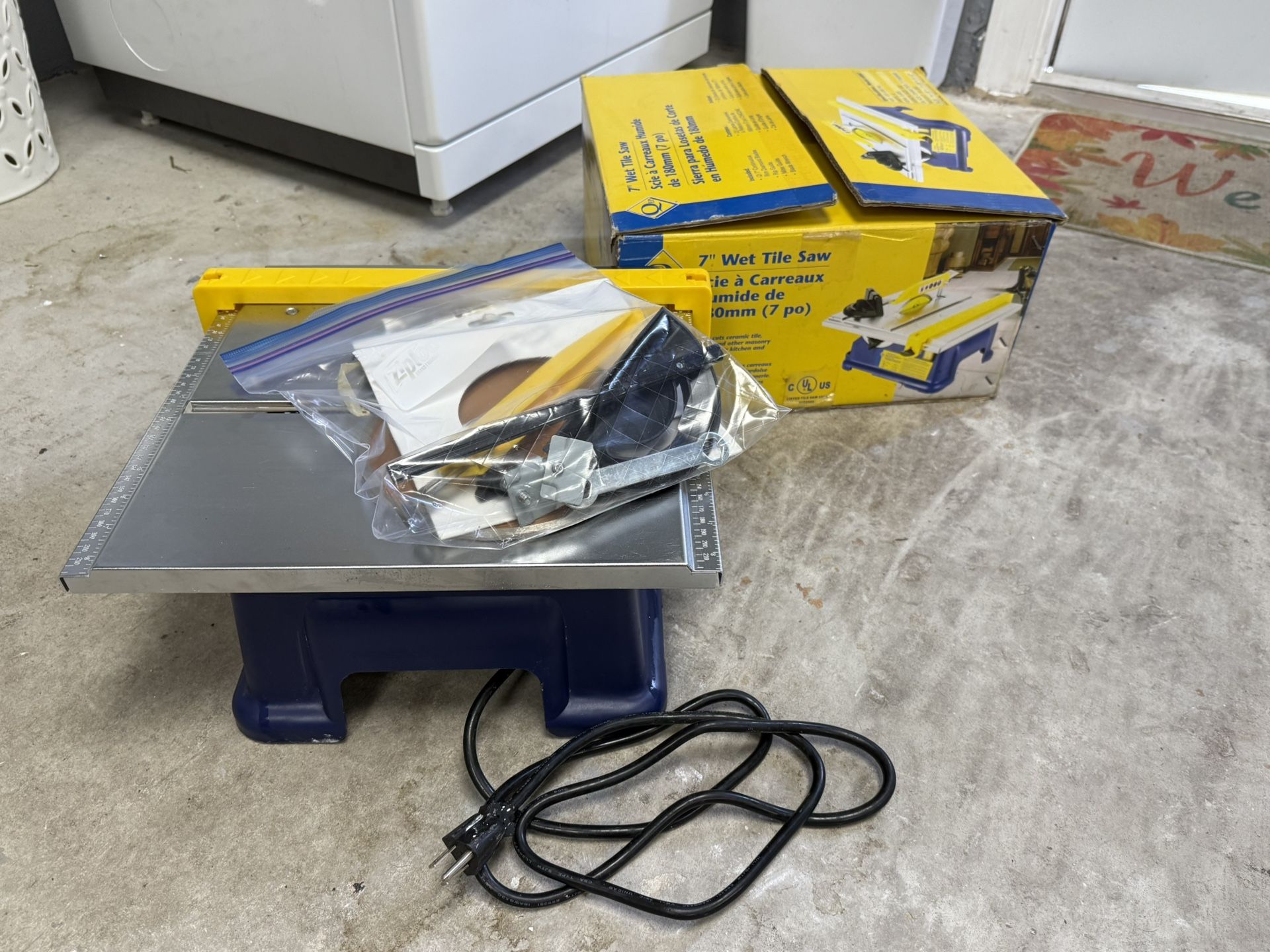 Q.E.P. 7-in 0.67-HP Wet Tile Saw