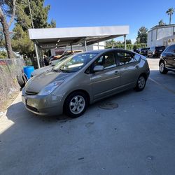 2004 Toyota Prius