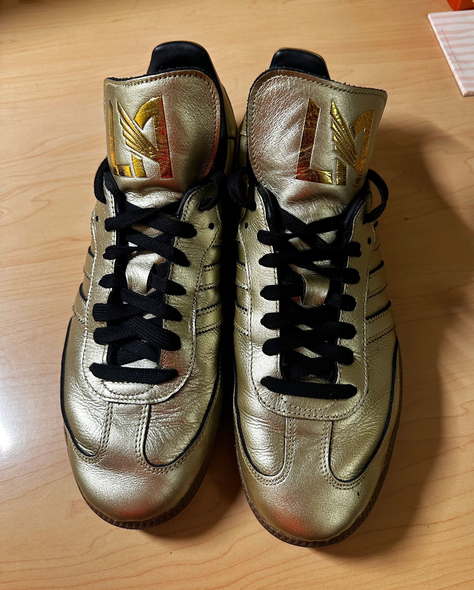 Adidas Limited Edition “Heart of Gold” Sambas x LAFC men’s 10.5