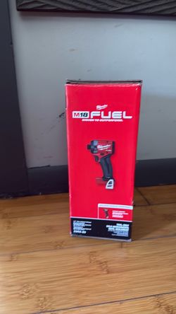 Milwaukee fuel M18 impact driver