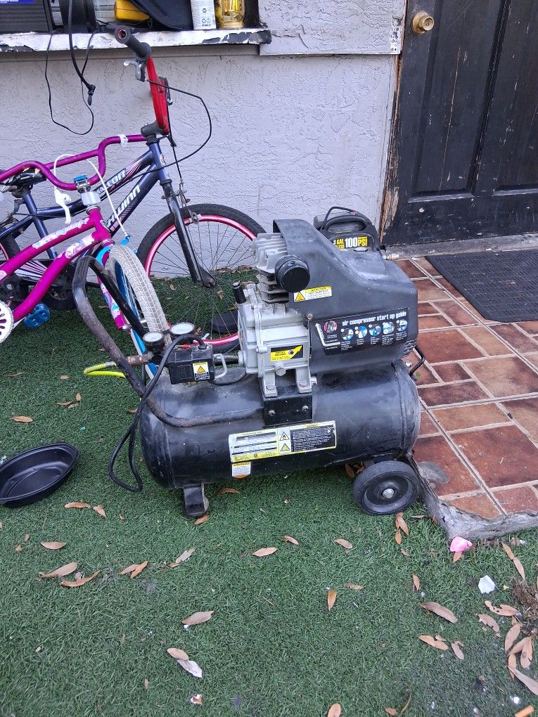 CENTRAL PNEUMATIC AIR COMPRESSOR 