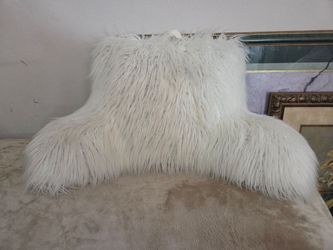 Bed Rest Pillow