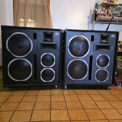 PEAVEY 3020 HT Speakers Pair