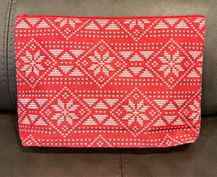 New Thirty-One Zipper Pouch Snowflake