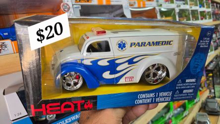 Paramedics Ambulance Jada Toys